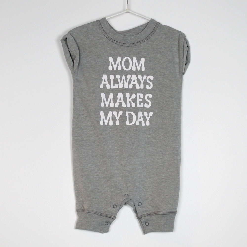 3-6M
2 x Slogan Onesies