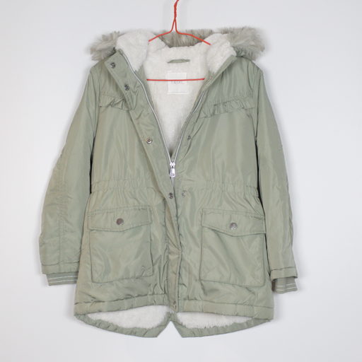 6-7Y
Green Winter Coat