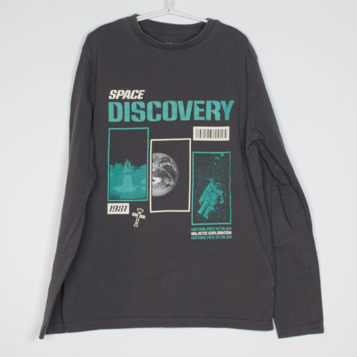 10-11Y
Space Long Sleeve