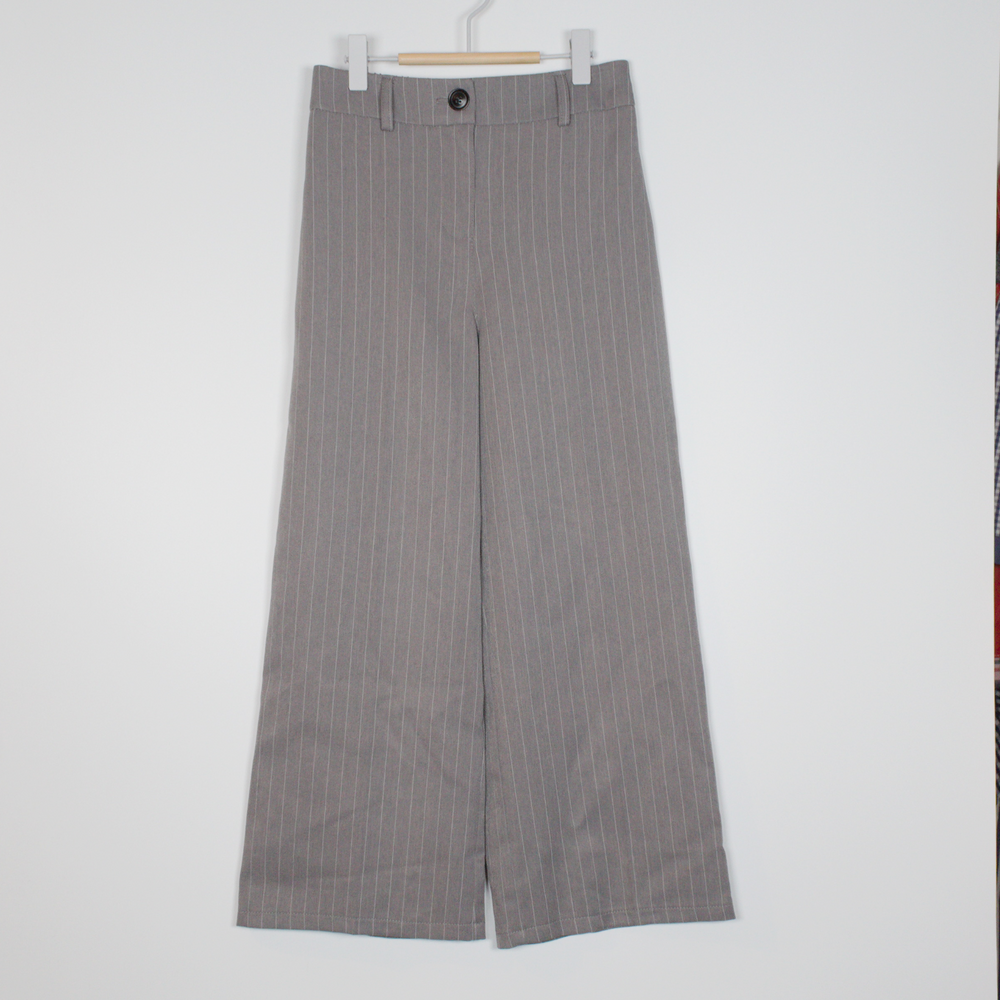 8-9Y
Pinstripe Pants