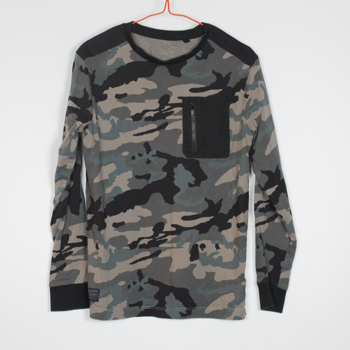 9Y
Camo Long Sleeve