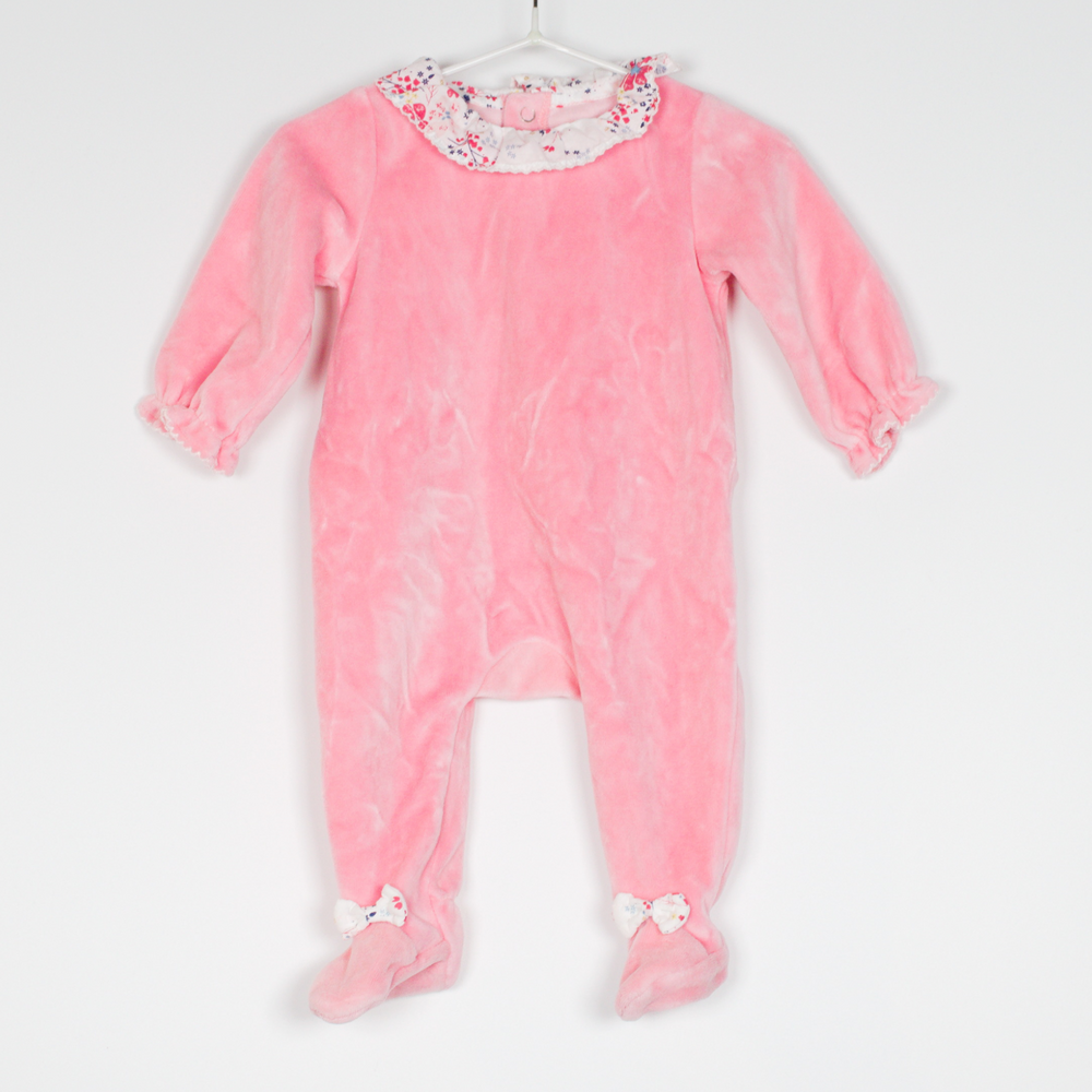 Newborn
Pink Onesie