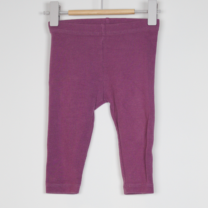 6-9M
Ribbed Purple Leggings