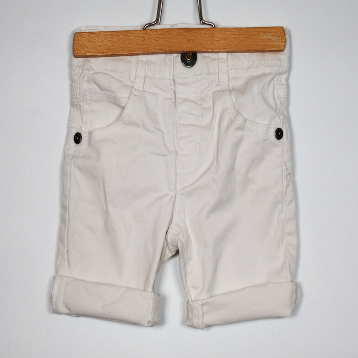 06-09M White Shorts